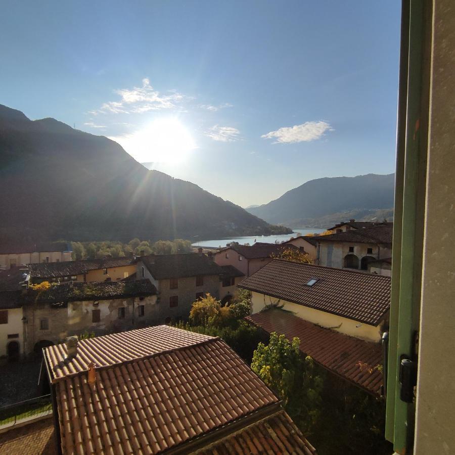 La corte dell'orologio Endine Gaiano Esterno foto