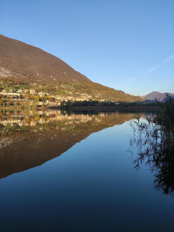 La corte dell'orologio Endine Gaiano Esterno foto